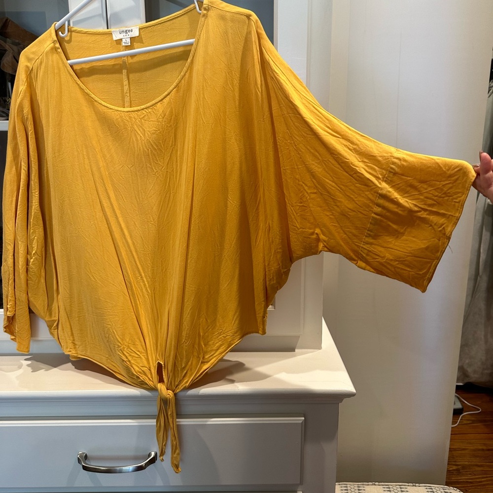 Large Umgee top